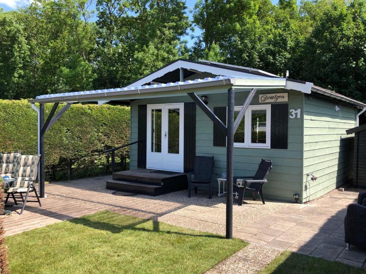 Wijckel Vakantiehuisje Doutzen酒店 外观 照片
