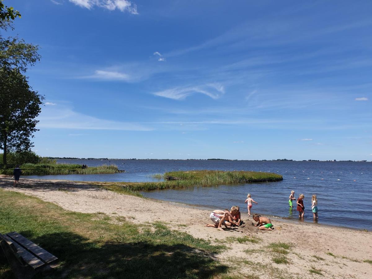 Wijckel Vakantiehuisje Doutzen酒店 外观 照片